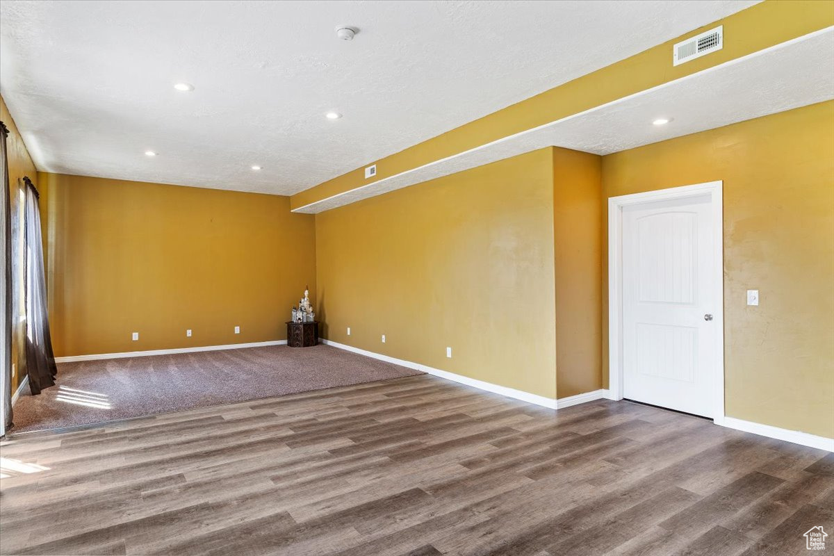 GREYHAWK 103 - Residential