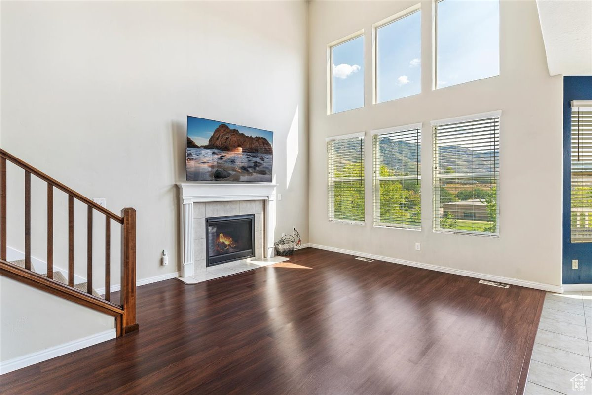 GREYHAWK 103 - Residential