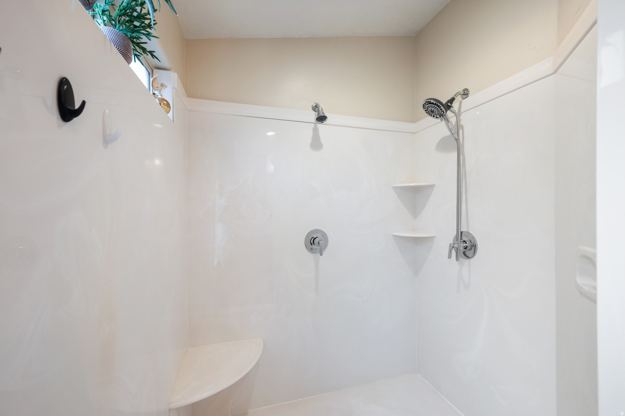 SUGAR PLUM IN THE FIELDS PH 6 - Residential