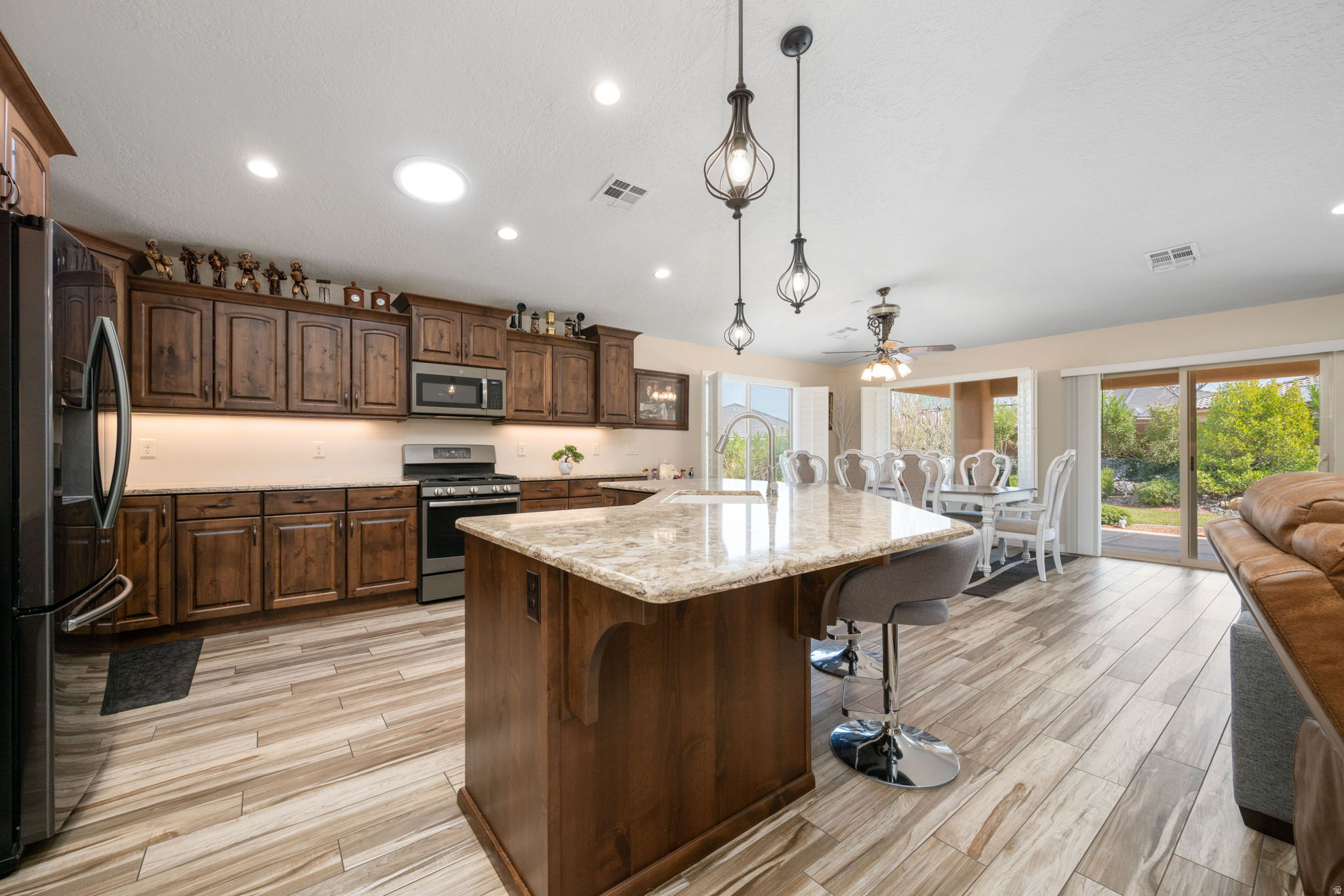 SUGAR PLUM IN THE FIELDS PH 6 - Residential