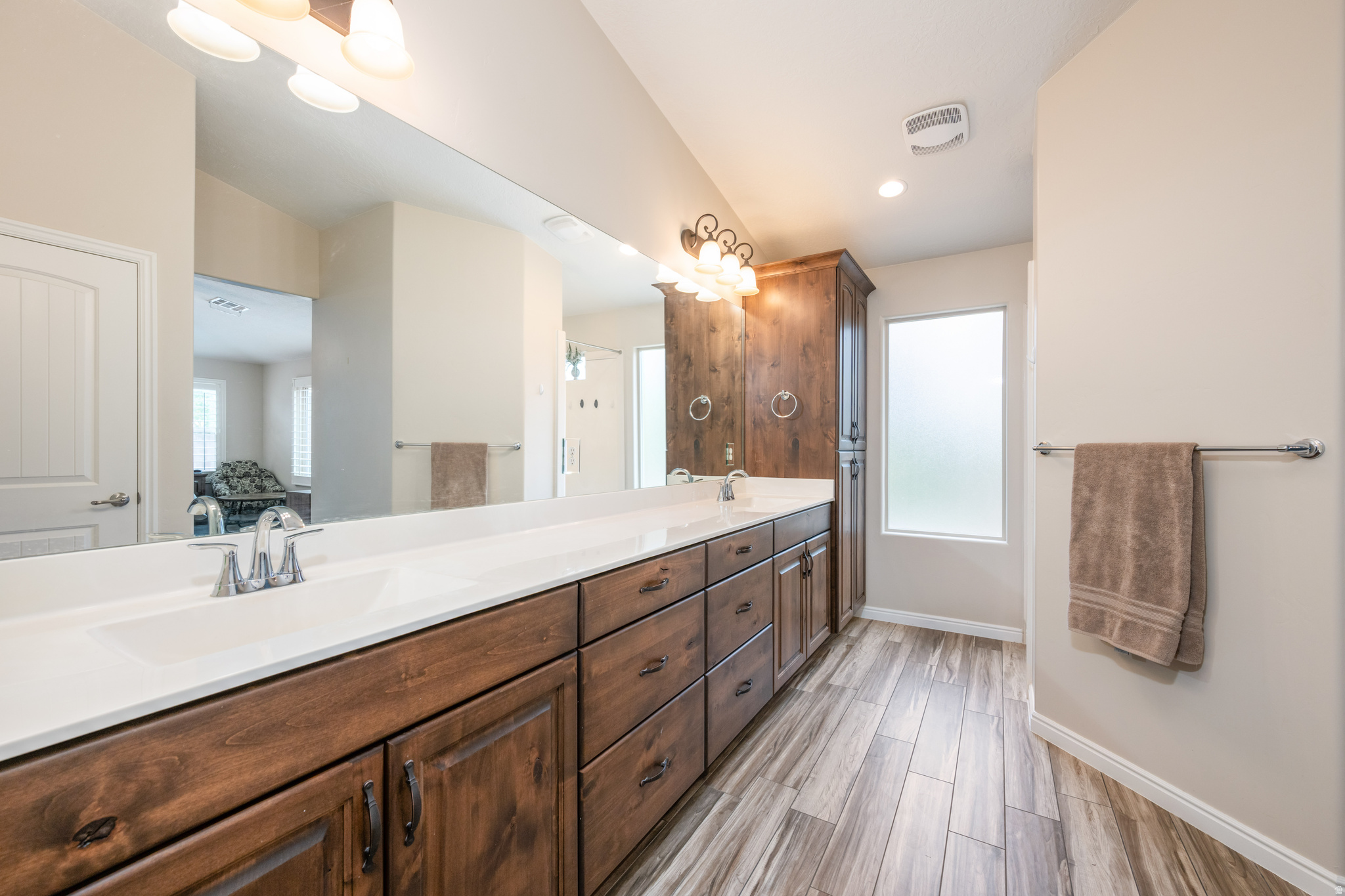 SUGAR PLUM IN THE FIELDS PH 6 - Residential