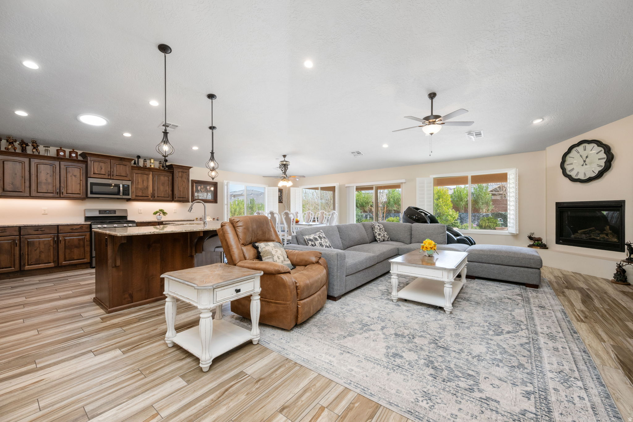 SUGAR PLUM IN THE FIELDS PH 6 - Residential