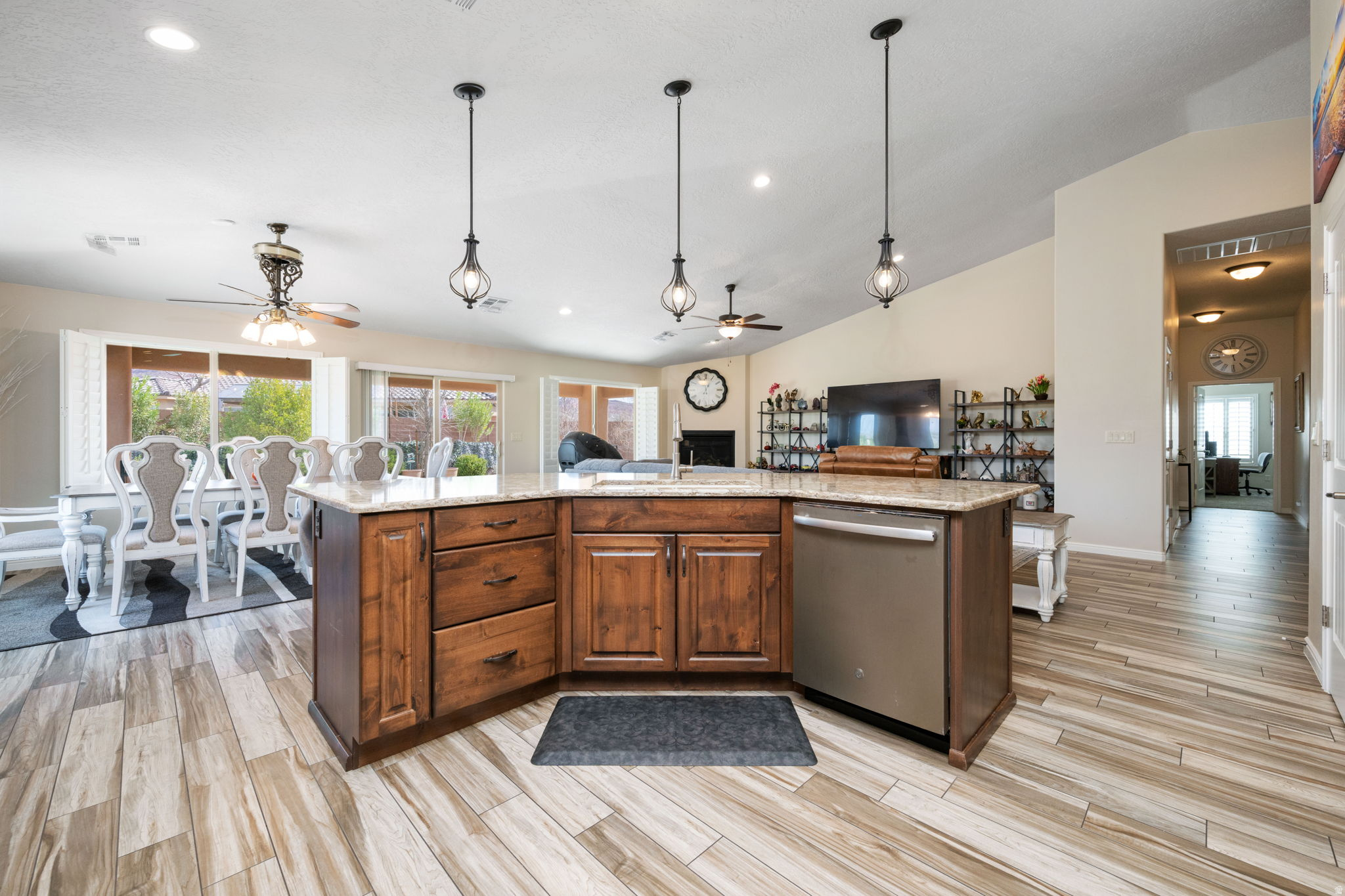 SUGAR PLUM IN THE FIELDS PH 6 - Residential