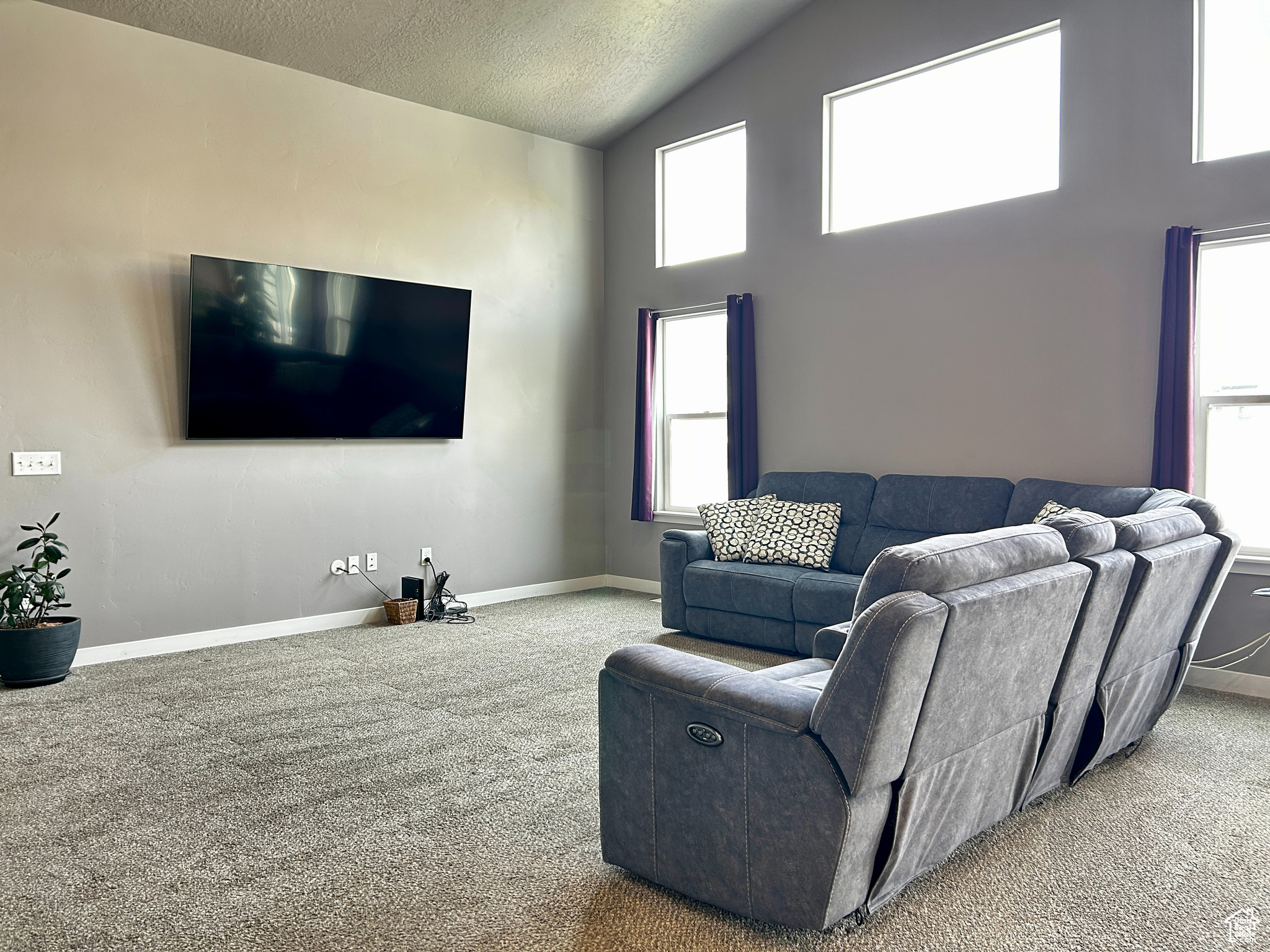 SADDLEBACK PASTURES LLC - Residential