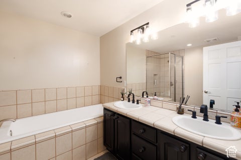 Tiny photo for 5015 N EDGEWOOD DR #102, Provo, UT 84604 (MLS # 2189876)
