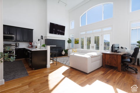 Tiny photo for 5015 N EDGEWOOD DR #102, Provo, UT 84604 (MLS # 2189876)