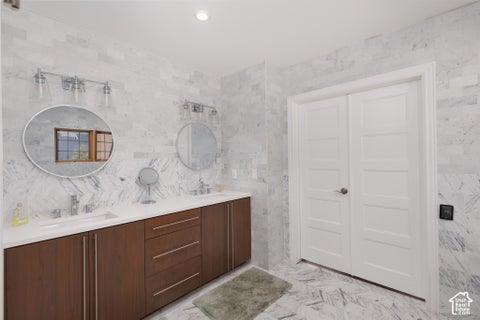 Tiny photo for 5015 N EDGEWOOD DR #102, Provo, UT 84604 (MLS # 2189876)