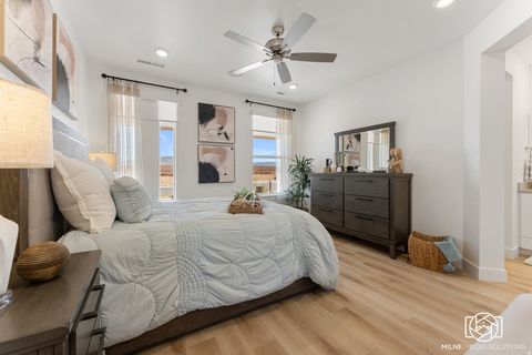 Tiny photo for 528 W GREEN MOUNTAIN DR, Saint George, UT 84790 (MLS # 2158356)