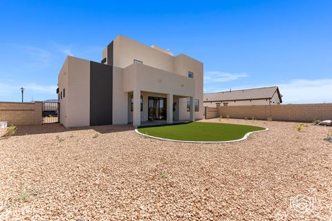 Tiny photo for 528 W GREEN MOUNTAIN DR, Saint George, UT 84790 (MLS # 2158356)