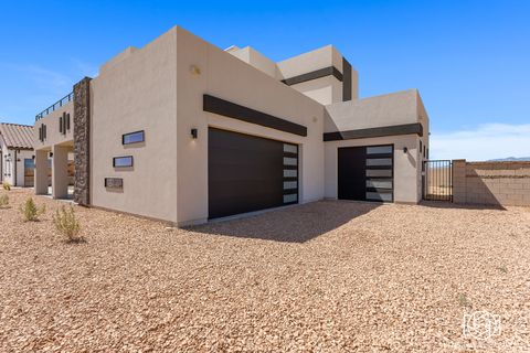 Tiny photo for 528 W GREEN MOUNTAIN DR, Saint George, UT 84790 (MLS # 2158356)