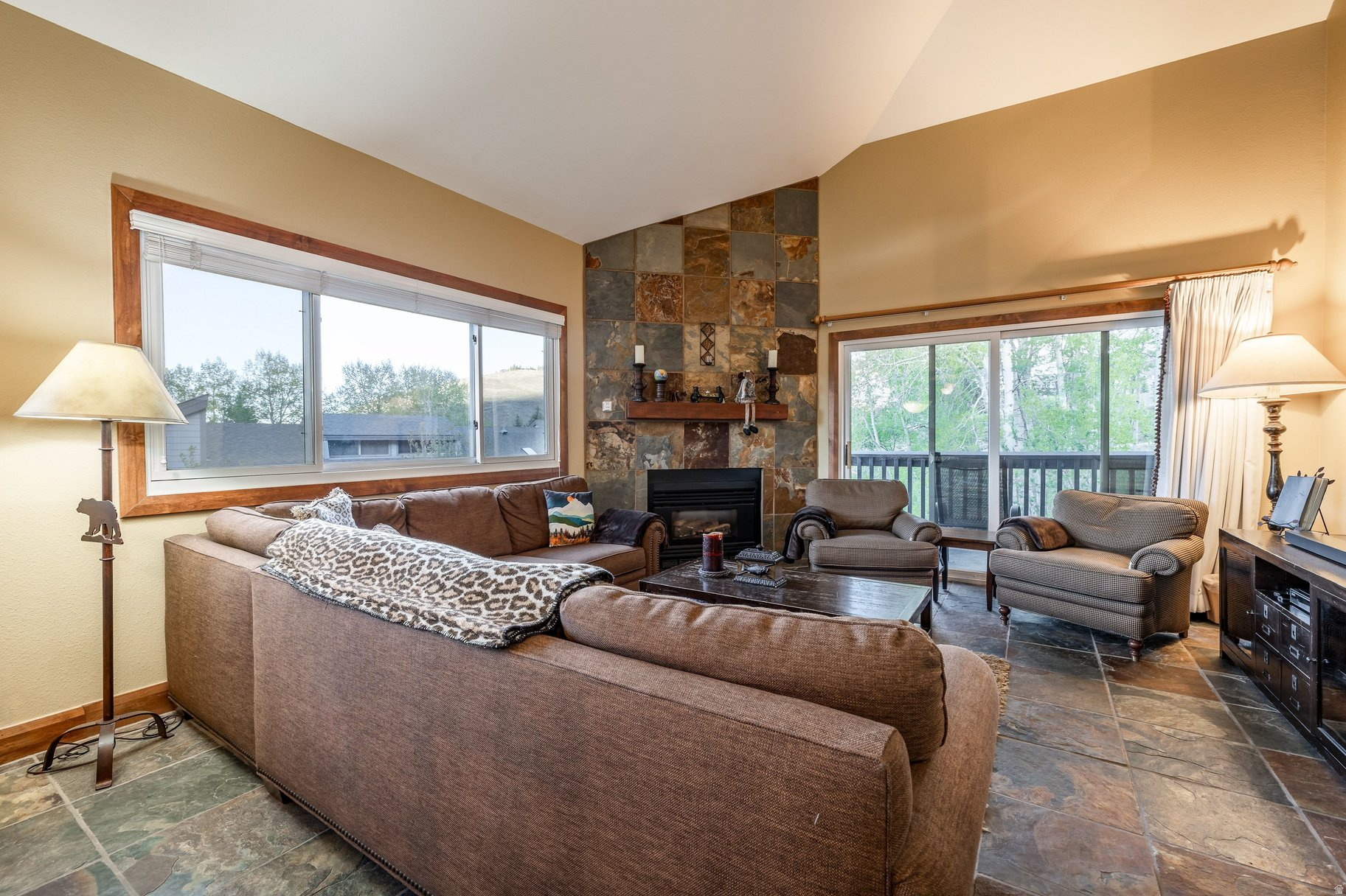 SNOW FLOWER II CONDOMINIUM - Residential