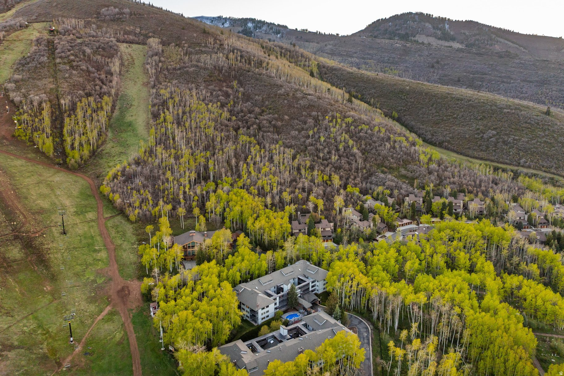 SNOW FLOWER II CONDOMINIUM - Residential