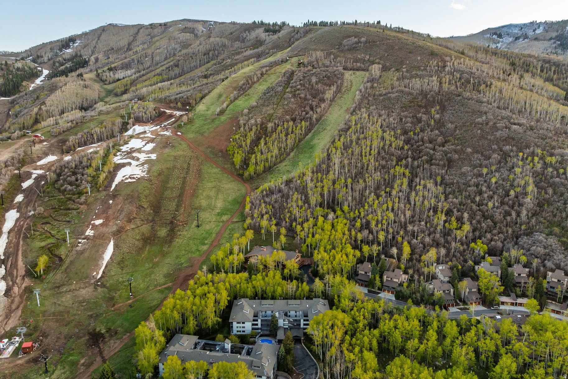 SNOW FLOWER II CONDOMINIUM - Residential
