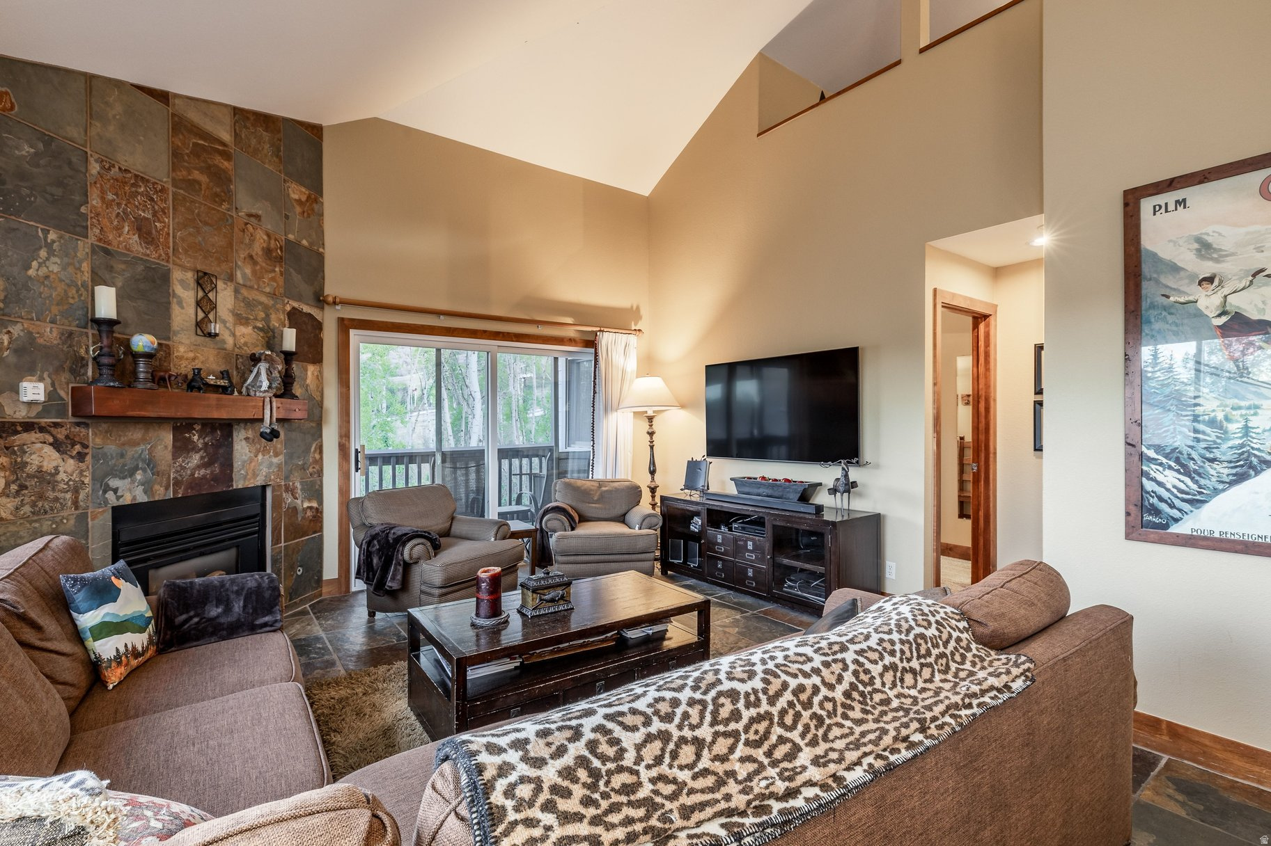 SNOW FLOWER II CONDOMINIUM - Residential