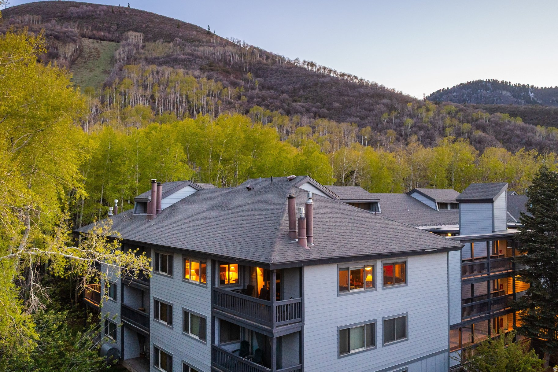 SNOW FLOWER II CONDOMINIUM - Residential