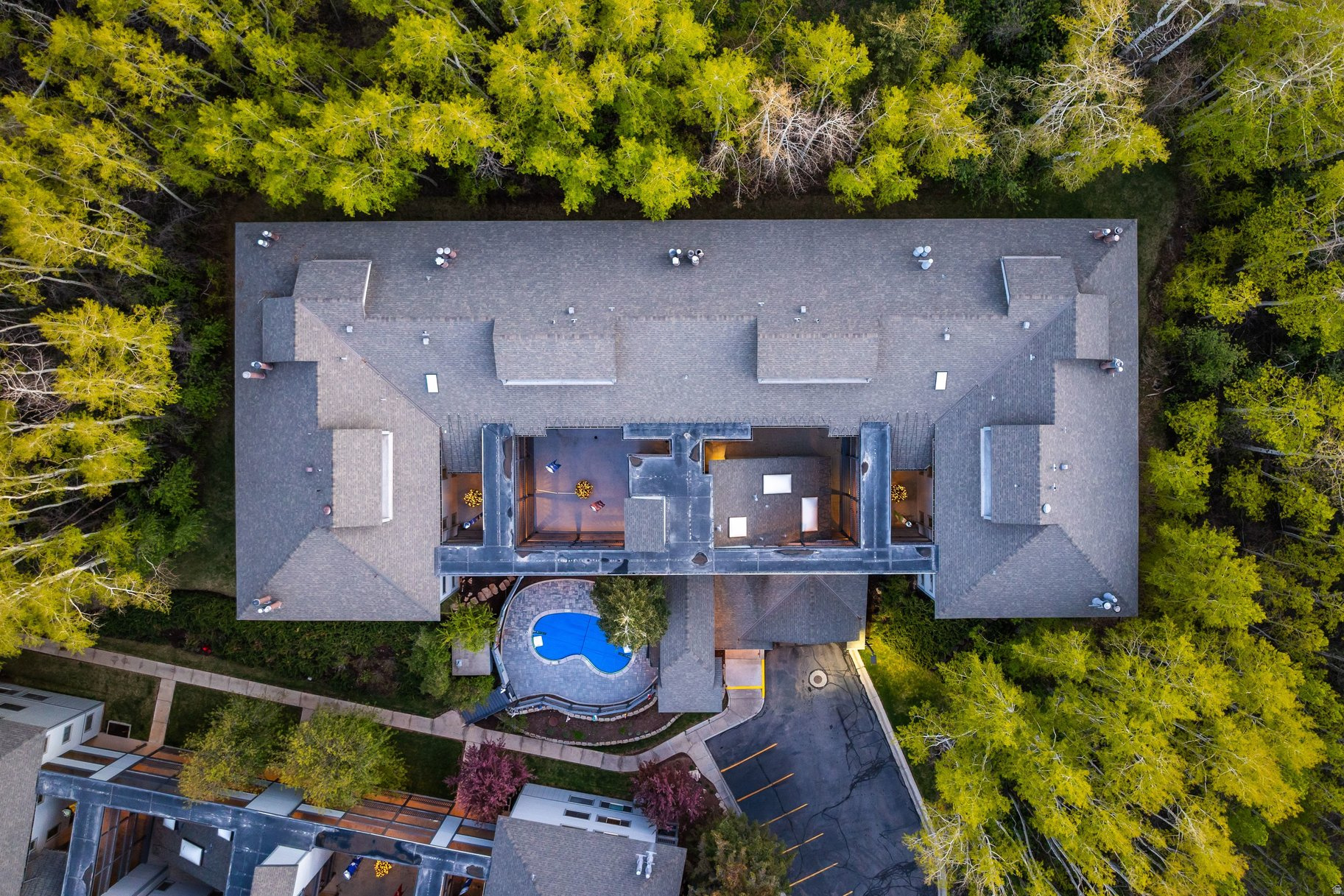 SNOW FLOWER II CONDOMINIUM - Residential