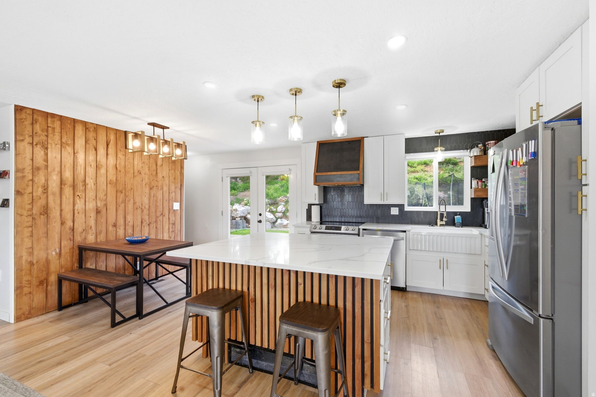 VALLEY SIDE SUBDIVIS - Residential