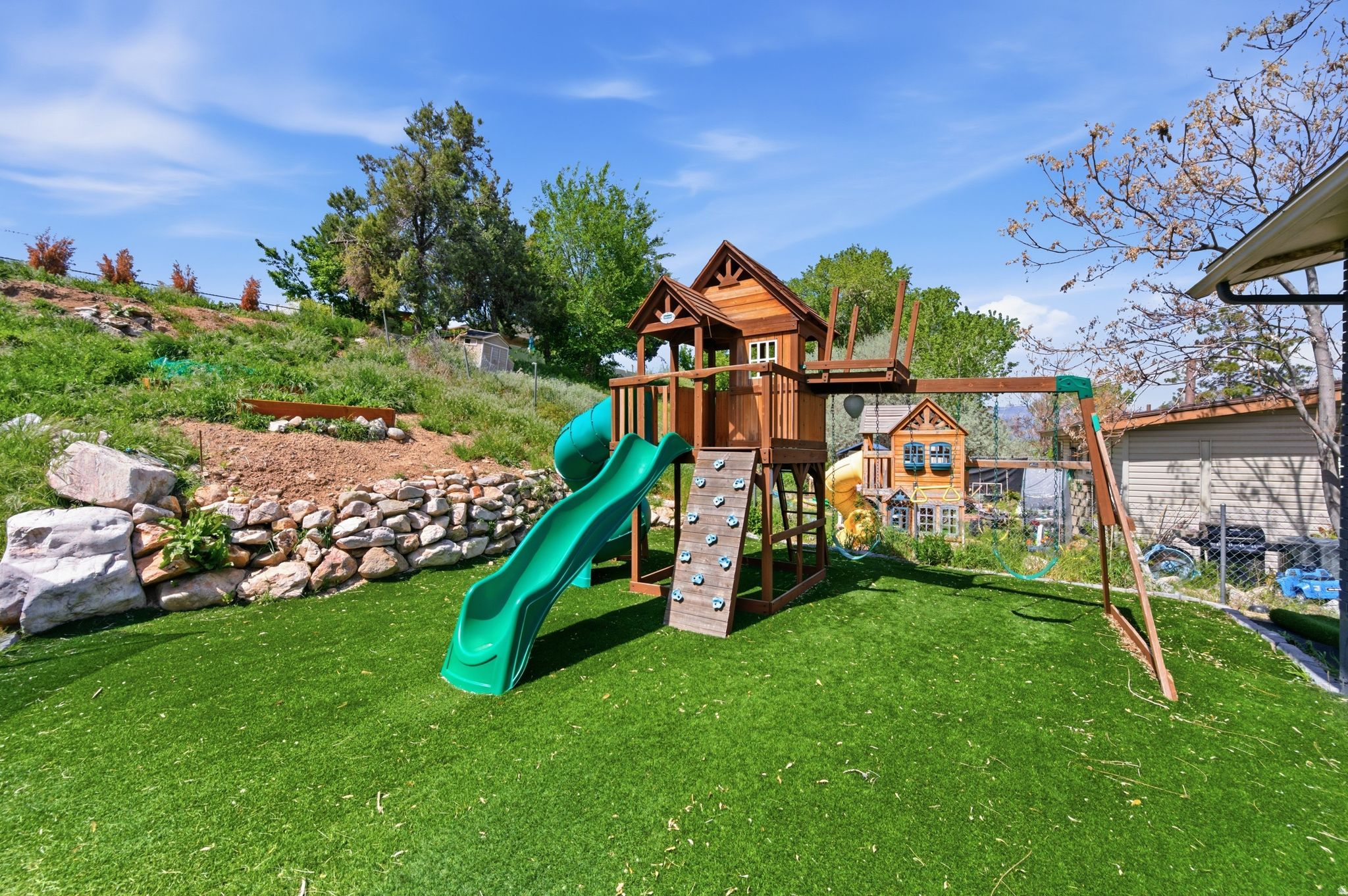 VALLEY SIDE SUBDIVIS - Residential