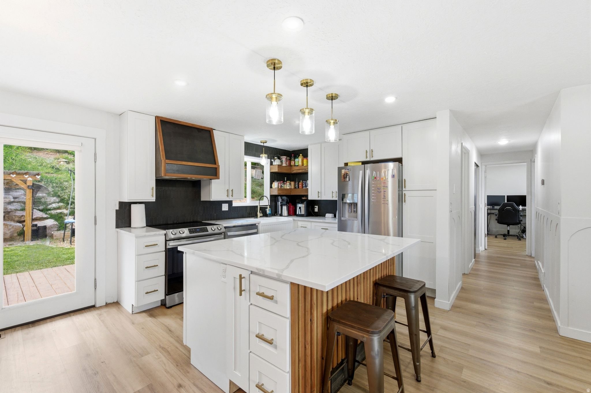 VALLEY SIDE SUBDIVIS - Residential