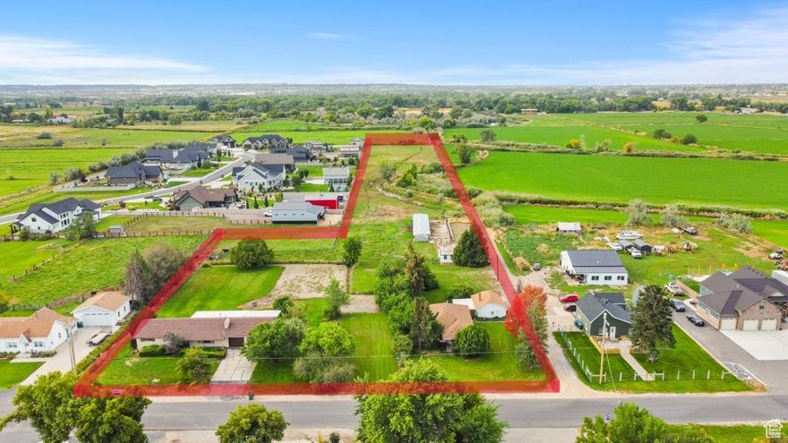This listing is for two parcels of land. 15-042-0054 (5.83 Acres) & 15-042-0028 (1 Acre w/house)  6.83-acre horse property with residential and agricultural zoning. Includes an old home and barn that are not habitable and will need to be removed. Offering a great opportunity to build your dream home, ranch, or hobby farm. Plenty of space for animals, outbuildings, and more.