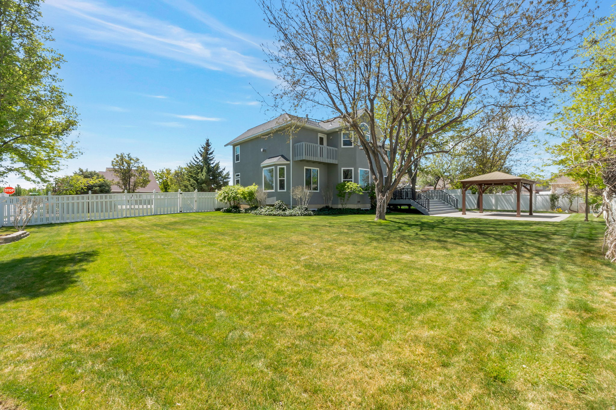 LINCOLN ESTATES - Residential