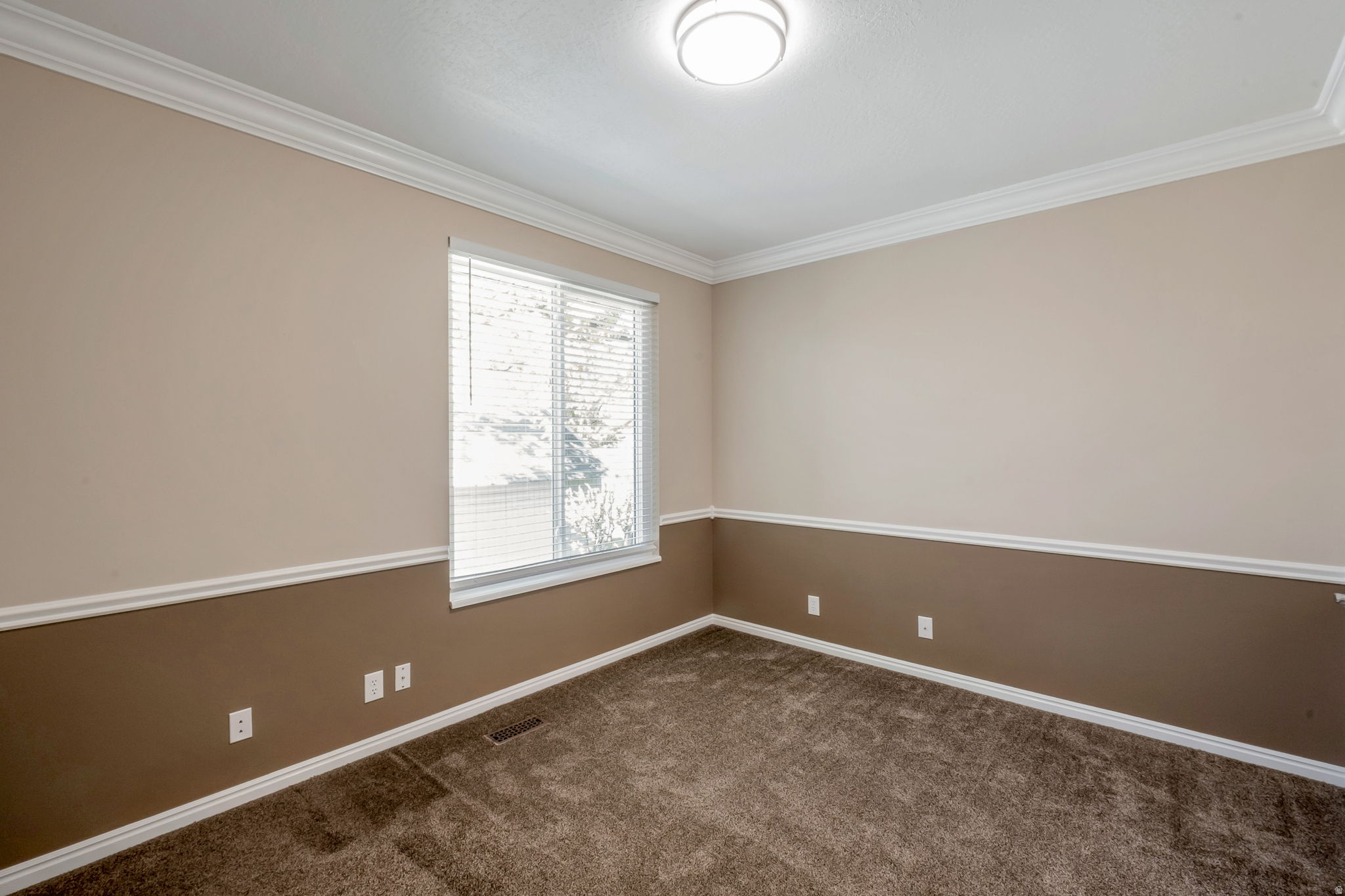 LINCOLN ESTATES - Residential