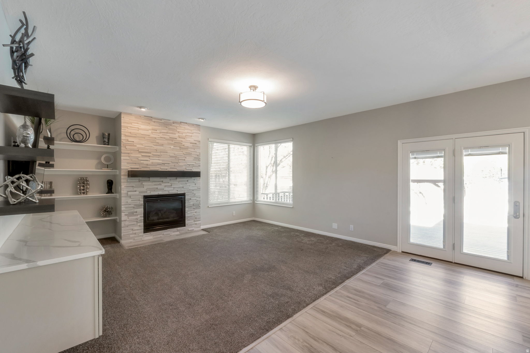 LINCOLN ESTATES - Residential