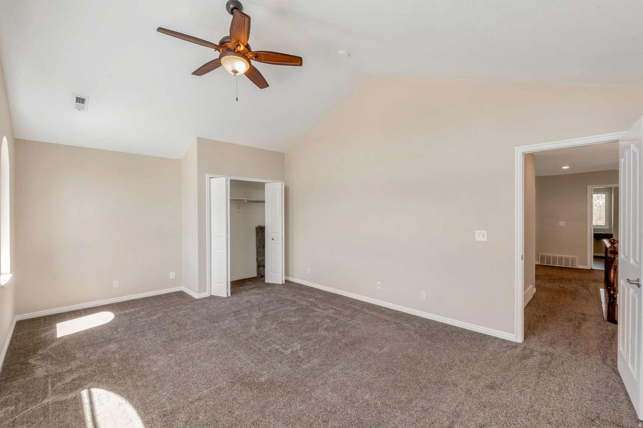 LINCOLN ESTATES - Residential