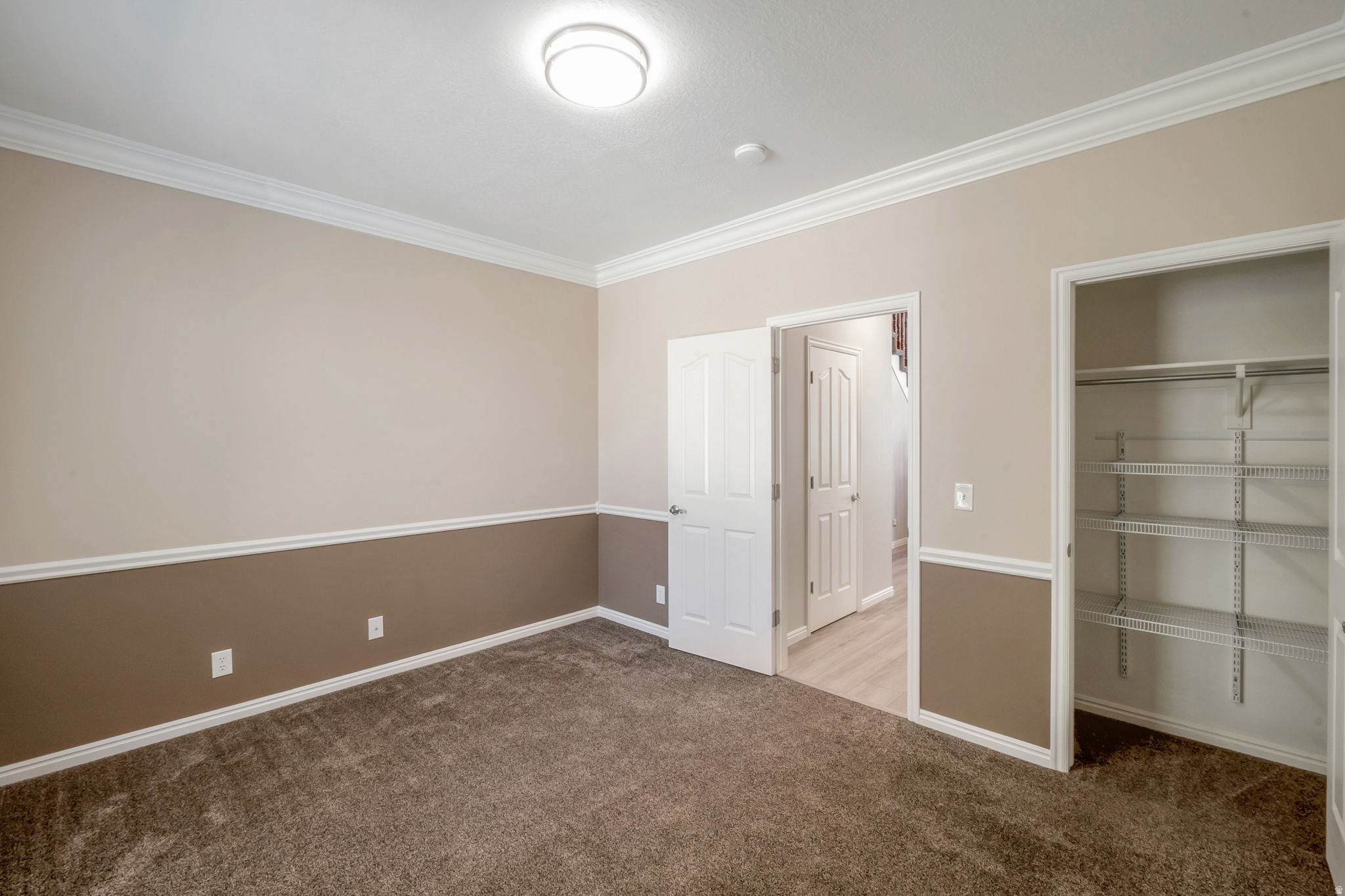 LINCOLN ESTATES - Residential