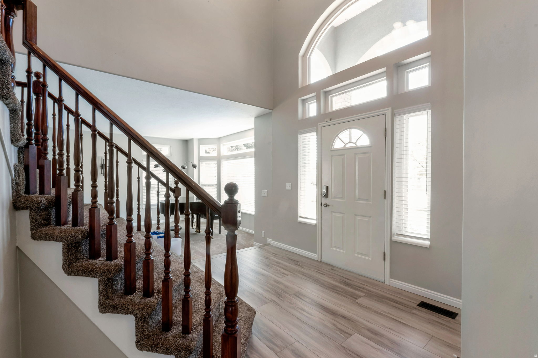 LINCOLN ESTATES - Residential