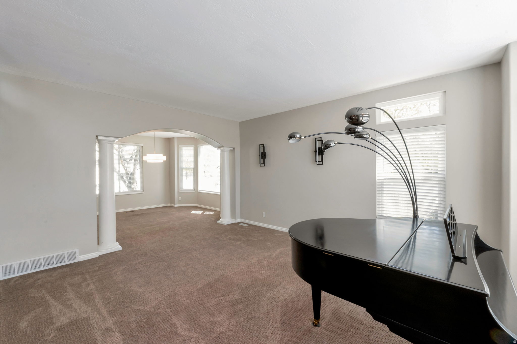 LINCOLN ESTATES - Residential