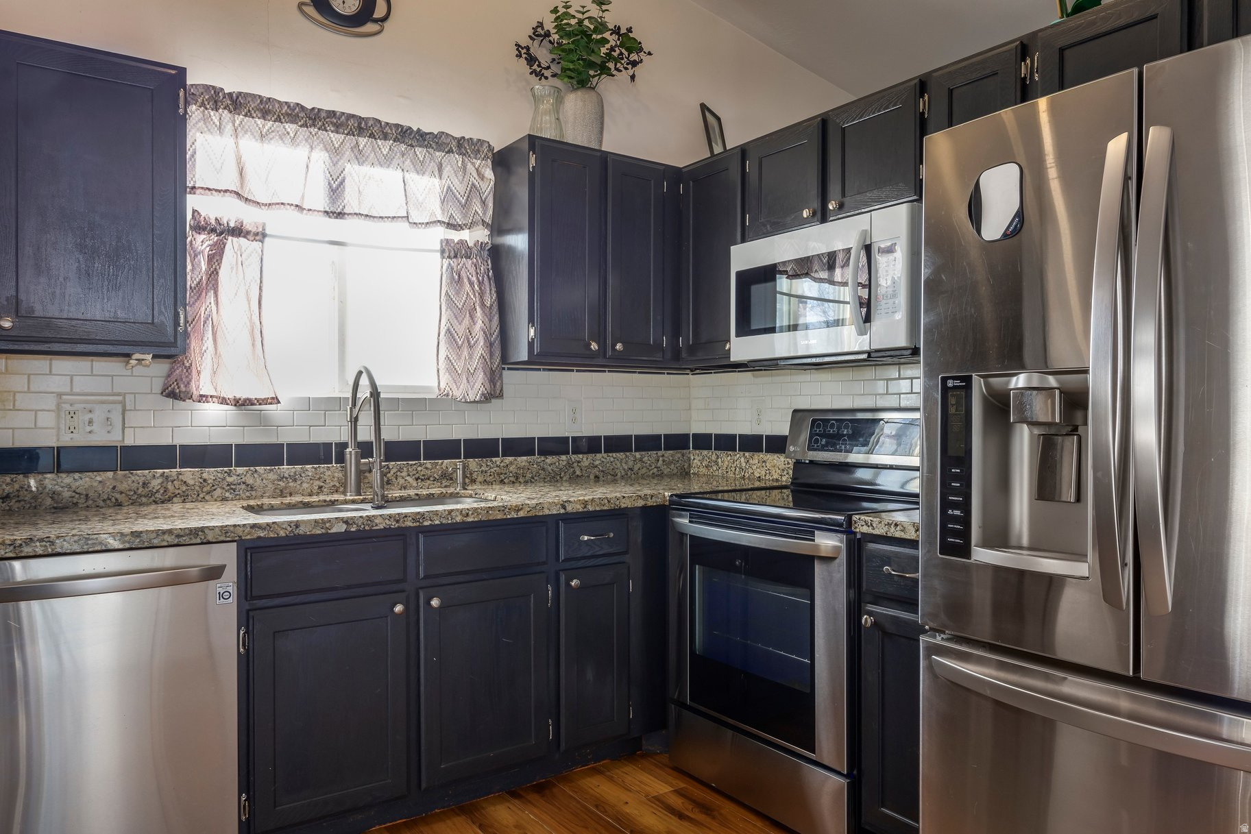 TUSCANY - Residential