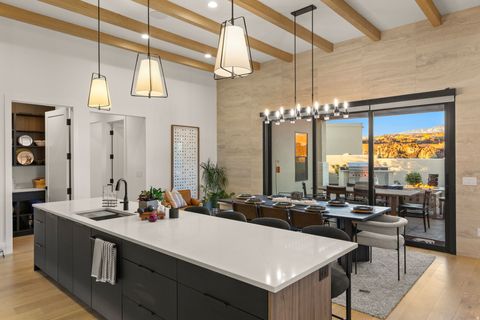 Tiny photo for 2768 W LAVA VALLEY WAY, Santa Clara, UT 84765 (MLS # 2147740)