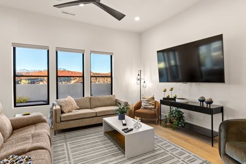 Tiny photo for 2768 W LAVA VALLEY WAY, Santa Clara, UT 84765 (MLS # 2147740)