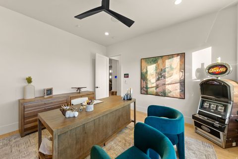 Tiny photo for 2768 W LAVA VALLEY WAY, Santa Clara, UT 84765 (MLS # 2147740)