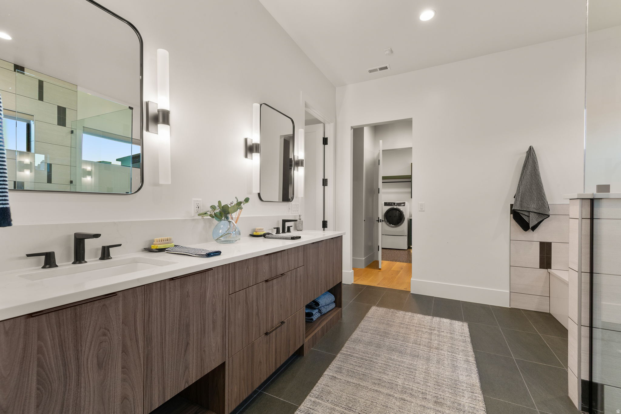 POINT AT SNOW CANYON - Residential