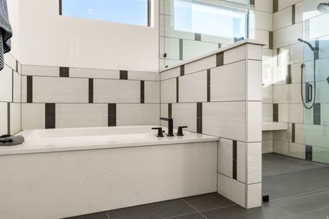 Tiny photo for 2768 W LAVA VALLEY WAY, Santa Clara, UT 84765 (MLS # 2147740)