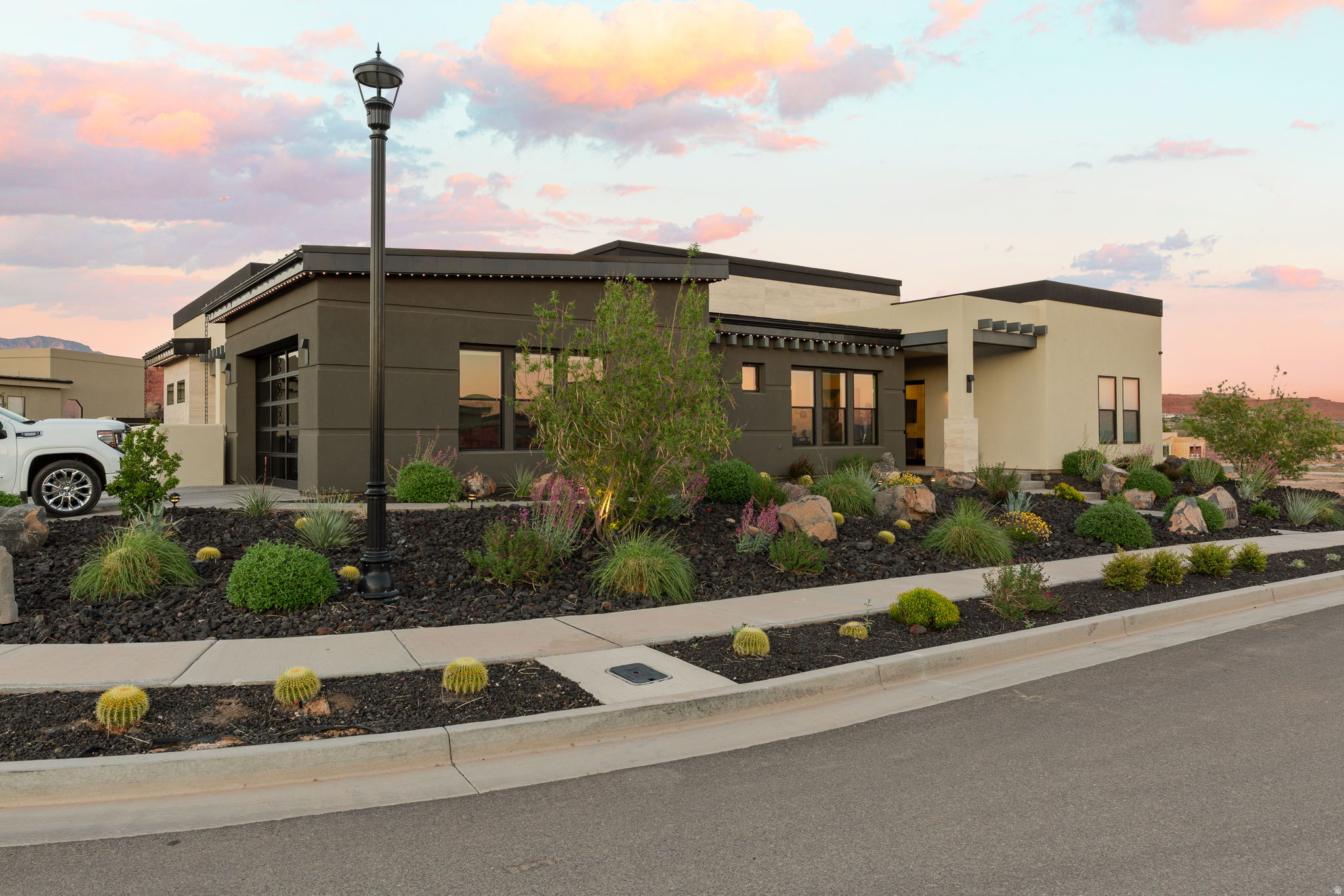 POINT AT SNOW CANYON - Residential