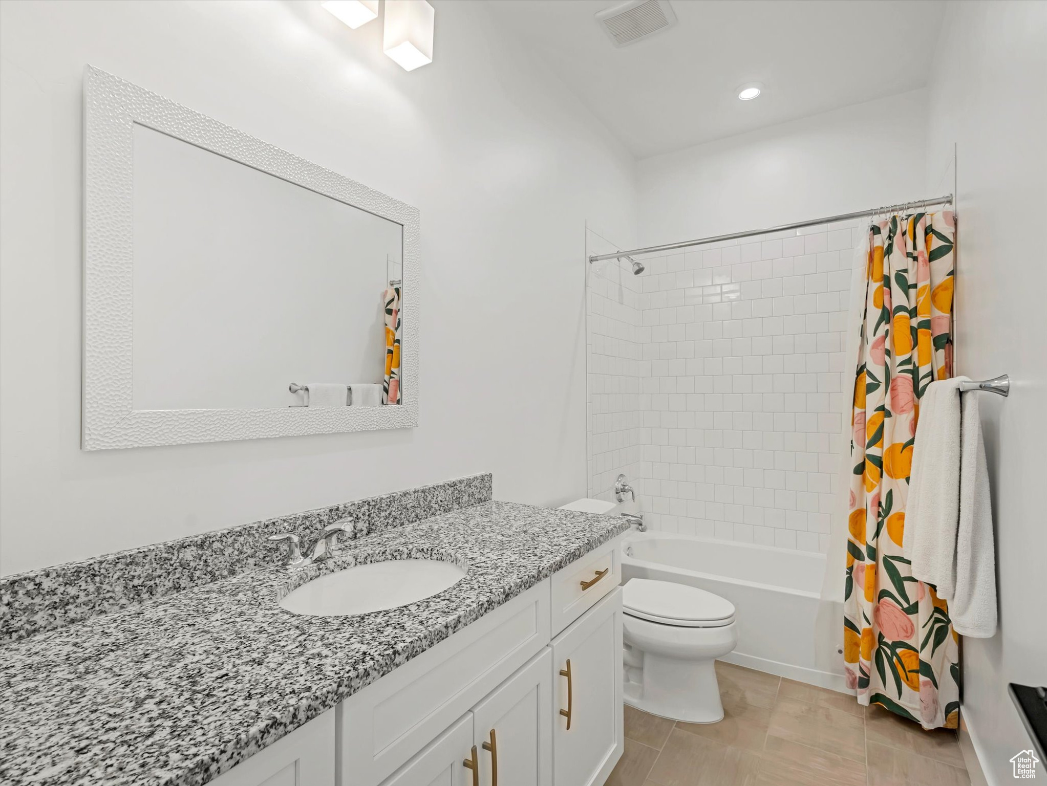 CANYON POINT - Residential