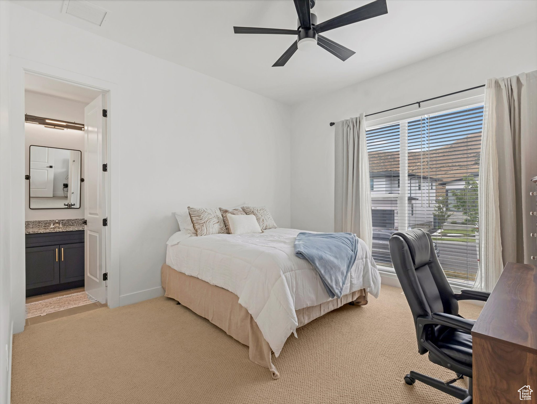 CANYON POINT - Residential