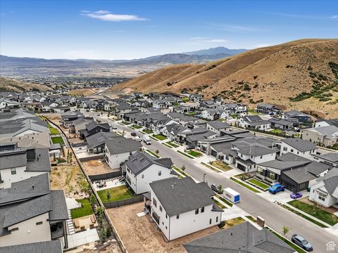 Tiny photo for 5796 N VALLEY VIEW RD, Lehi, UT 84043 (MLS # 2096323)