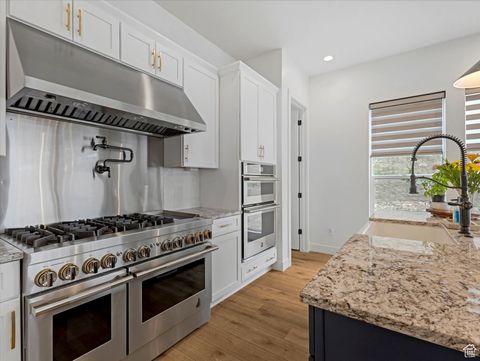 Tiny photo for 5796 N VALLEY VIEW RD, Lehi, UT 84043 (MLS # 2096323)