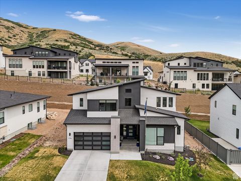 Tiny photo for 5796 N VALLEY VIEW RD, Lehi, UT 84043 (MLS # 2096323)