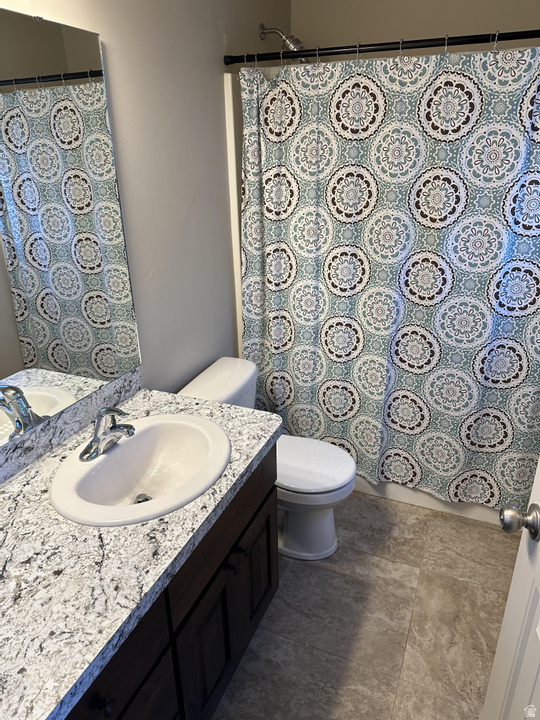 CAMELOT COVE - Residential