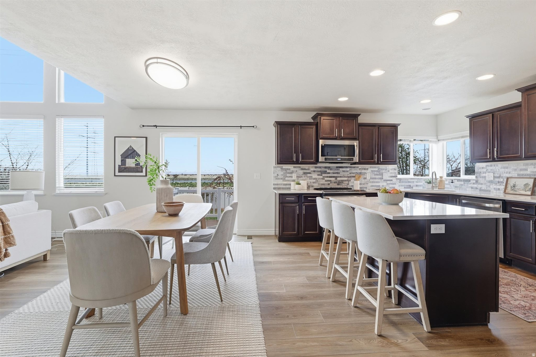 VALENTINE ESTATES - Residential