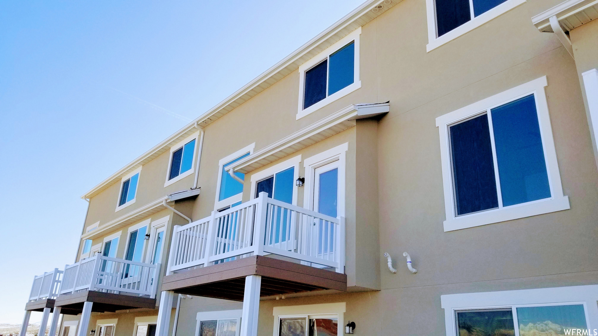 SKY RIDGE TOWNHOMES - Residential