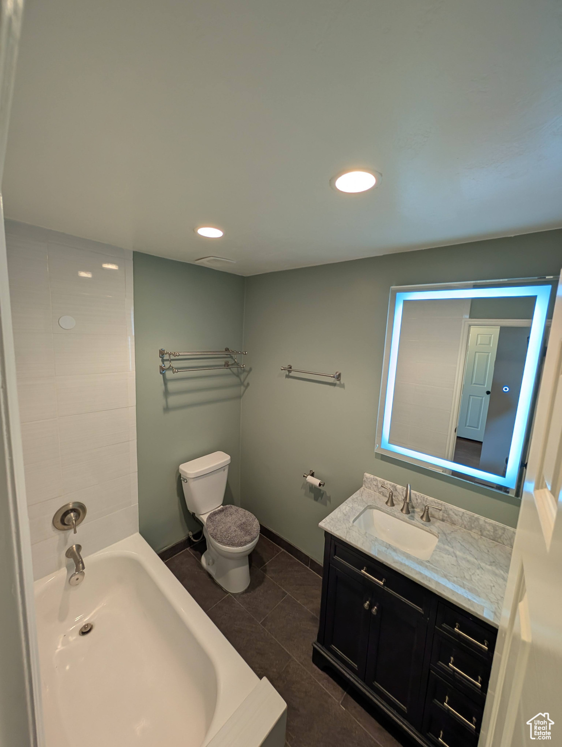 HARVEST ESTATES - Residential
