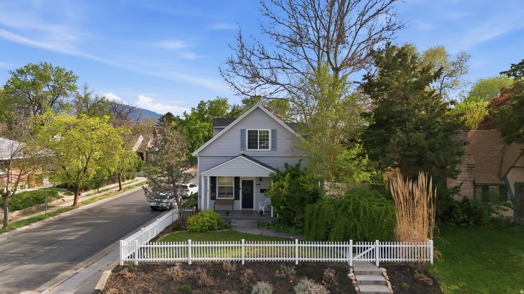 Photo of 248 E 4800 S, Murray, UT 84107 (MLS # 2149819)