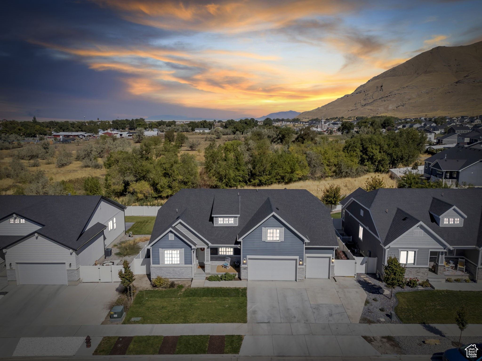 PASTURES AT SADDLEBACK - Residential