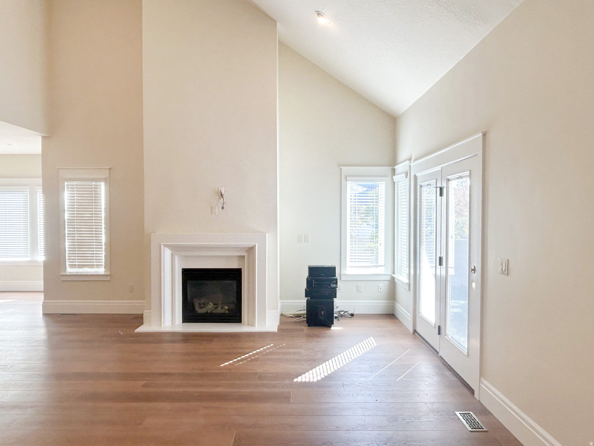 DAYBREAK - Residential